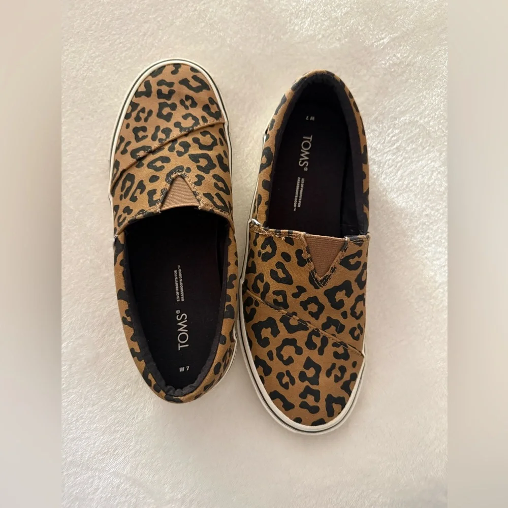 TOMS womens Leopard Print Slip-On Sneakers - Tan and Black - Picture 6 of 9